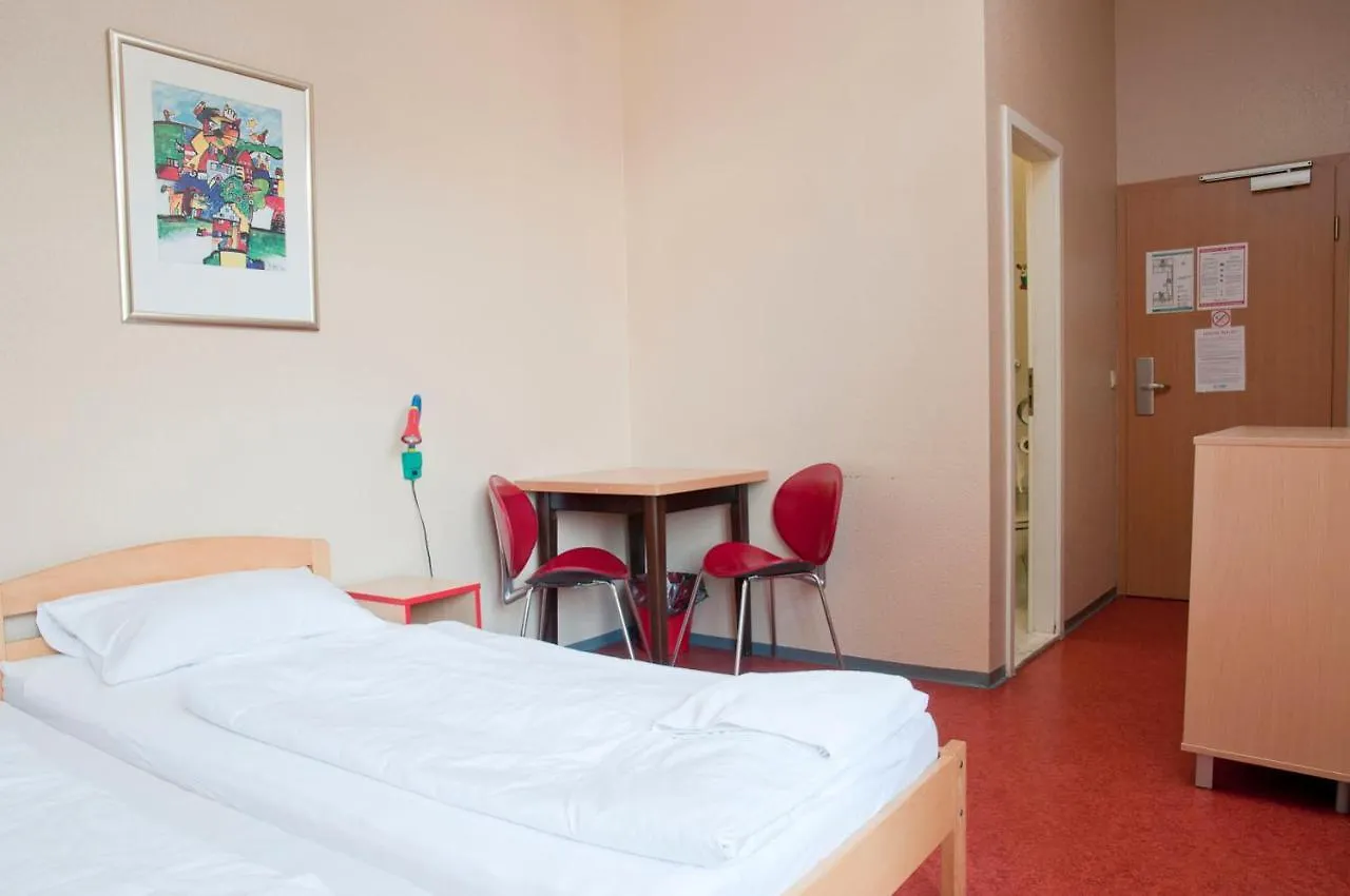 **  Happy Hotel Berlín Německo