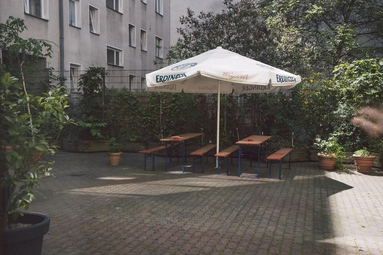 Happy Hotel Berlim 2*,